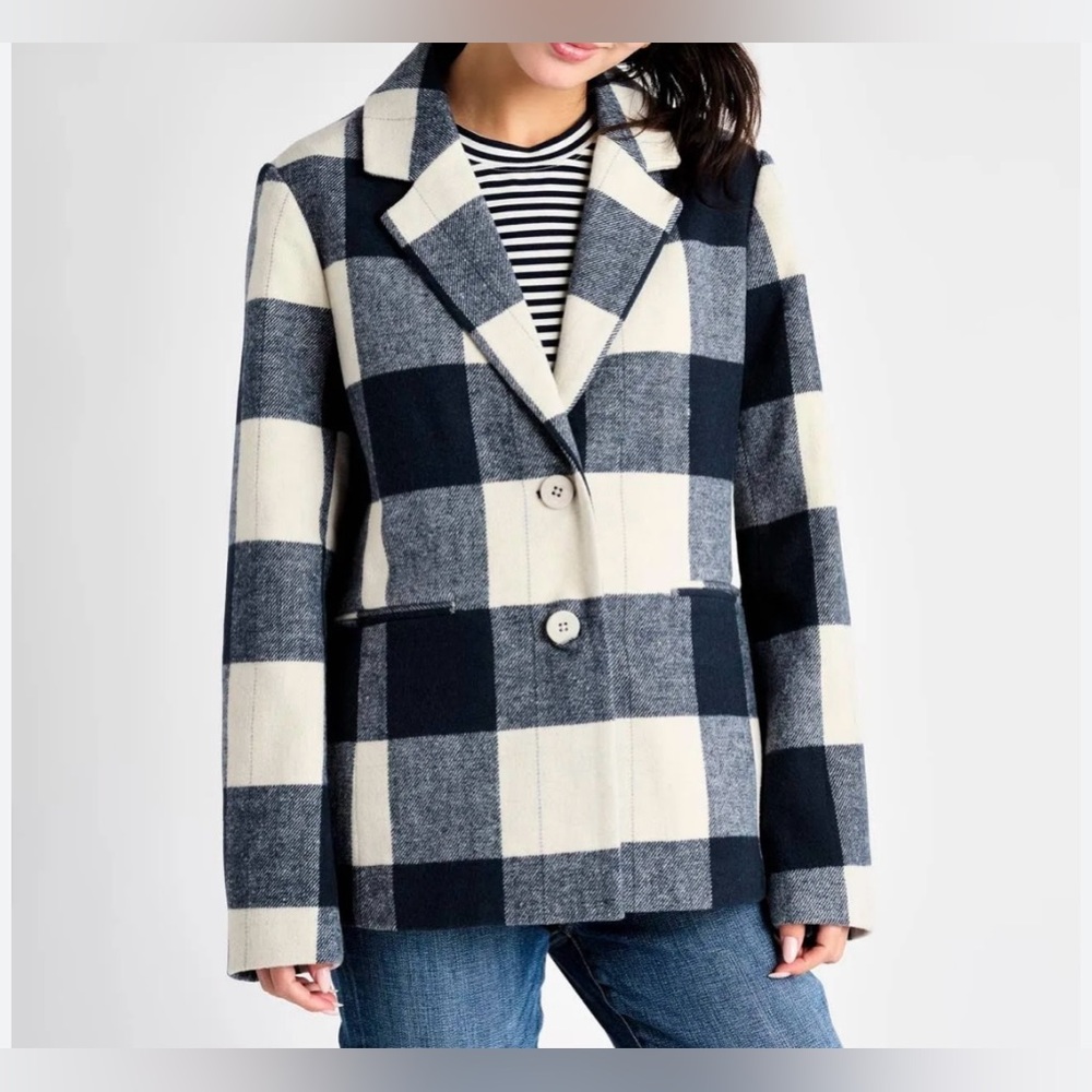Splendid Plaid Blazer - Picture 2 of 8
